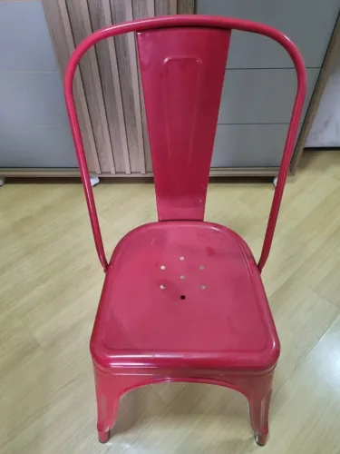 Cadeira Tolix Inox Industrial Resistente Empilhável Vermelha