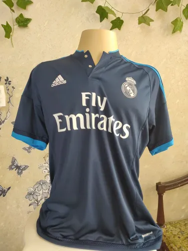 Real Madrid Terciária 2015/2016 James 10 Tamanho G Adidas