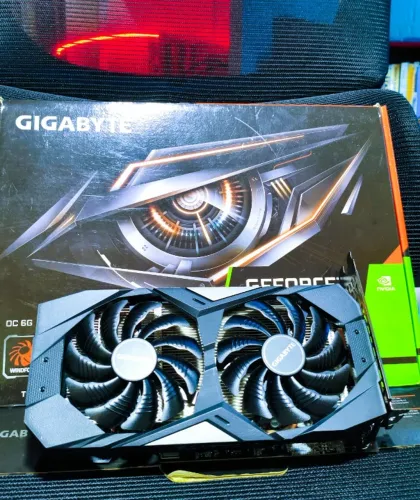 Placa de Vídeo Gigabyte NVIDIA GeForce GTX 1660 OC 6GB - NA CAIXA!!