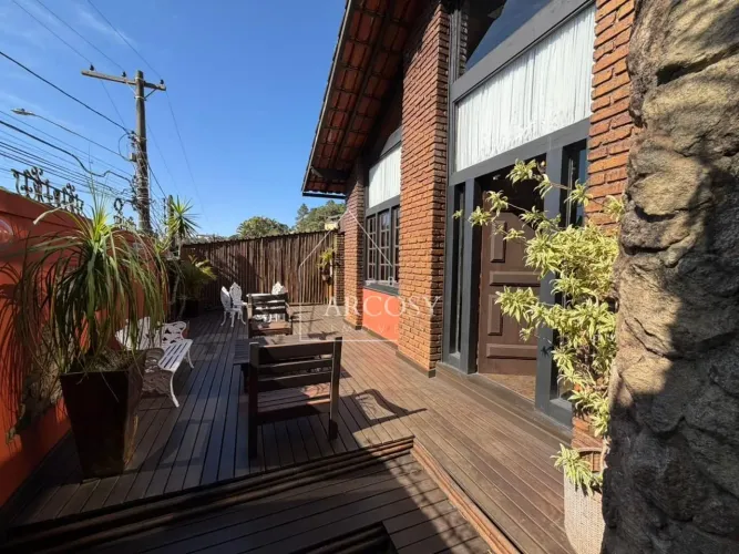 Casa à venda, 250 m² por R$ 1.195.000,00 - Independência - Petrópolis/RJ