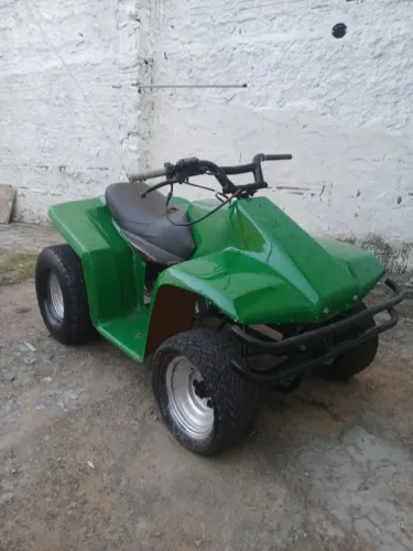 Quadriciclo infantil 50cc partida elétrica 