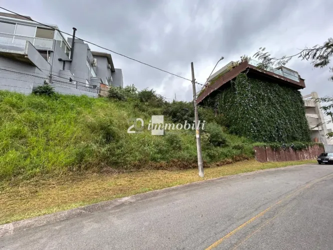 Terreno à venda em Carapicuíba, Granja Viana, com 534 m², Golf Village