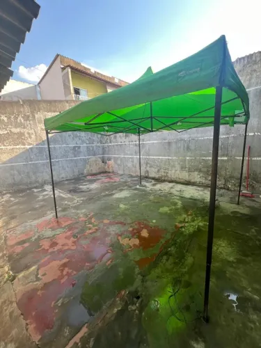 Vendo está tenda no valor de 400,00