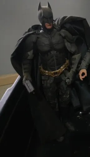 Batman Hot Toys 1/6