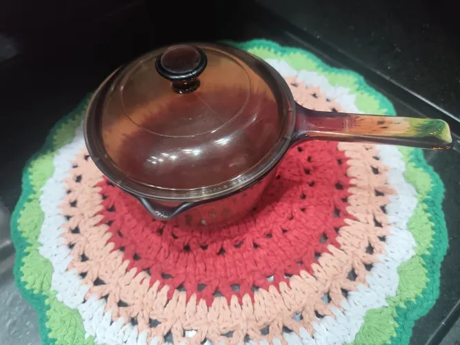 Panela de 1lts com o fundo fosco valor 190,00