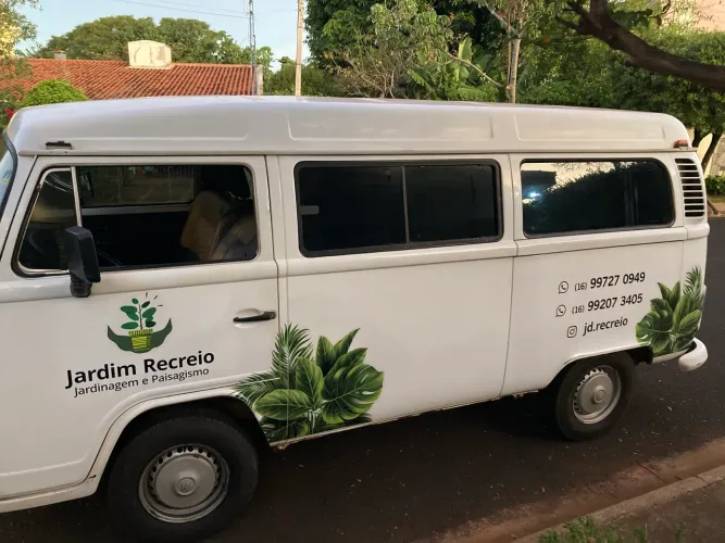 Jardinagem e paisagismo / manutenção, poda e grama
