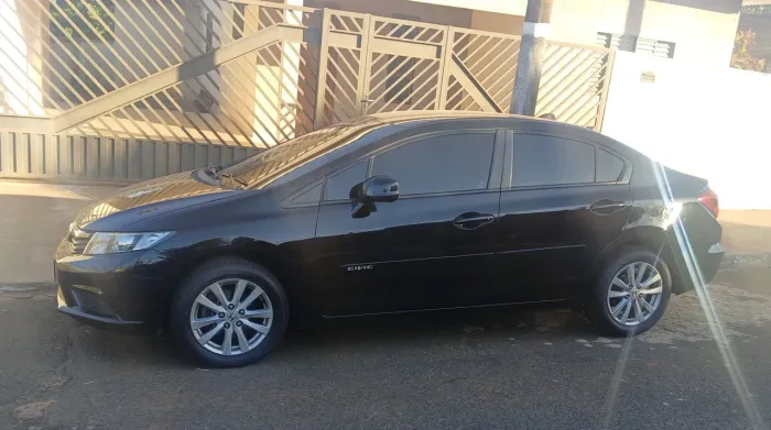 Honda Civic Sedan LXS 1.8/1.8 Flex 16V Aut. 4P 2015