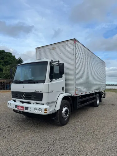 VENDO MERCEDES BENZ  ATRON 1719 BAU TOCO