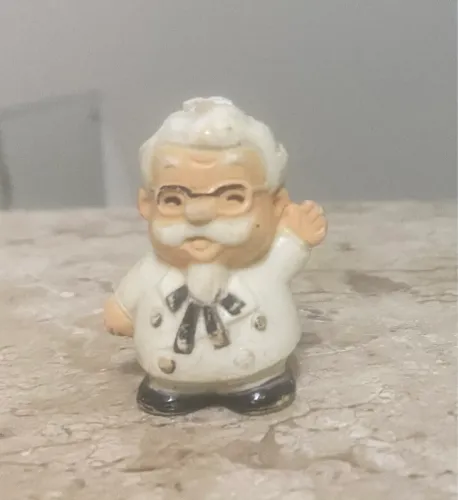 Miniatura do velhinho do KFC - Kentucky Fried Chicken