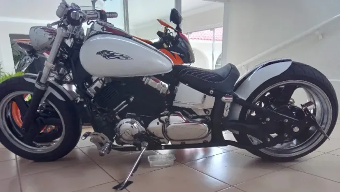 Yamaha drag satr 650