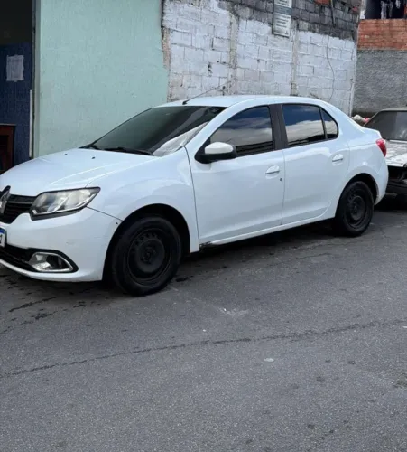 Renault Logan Expression Hi-flex 1.6 8V 4P 2016