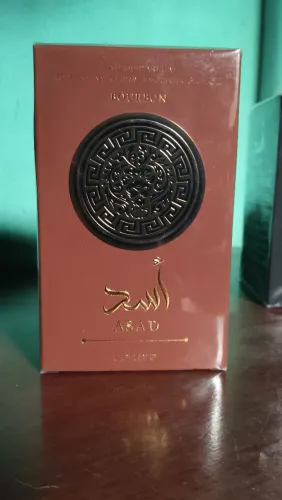 Perfumes Amirades Árabes Unidos