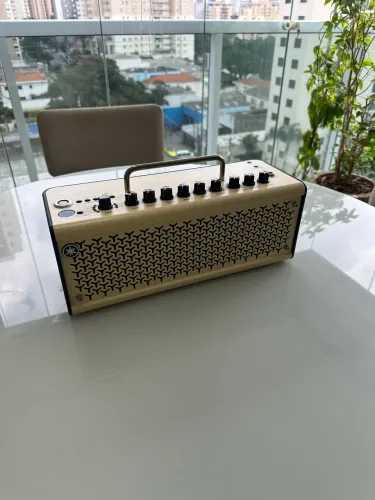 Amplificador Para Guitarra Yamaha THR10-II Bluetooth
