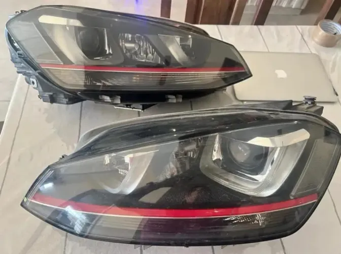 FAROL GOLF GTI TIPO U