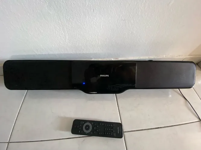 Soundbar Philips HSB2351X/78 c/ Controle - Som Potente (Tudo em Um)