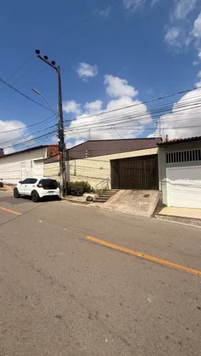 VENDO CASA À VENDA ANGELIM