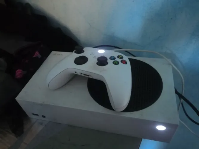 Vendo Xbox séries S ou troco por poco X7 pro ou o x8 pro