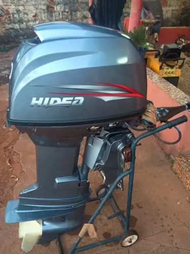 Motor popa Hidea 70hp 2T SEMI-NOVO $25.000,00 TROCA POR QUADRICICLO 4X4