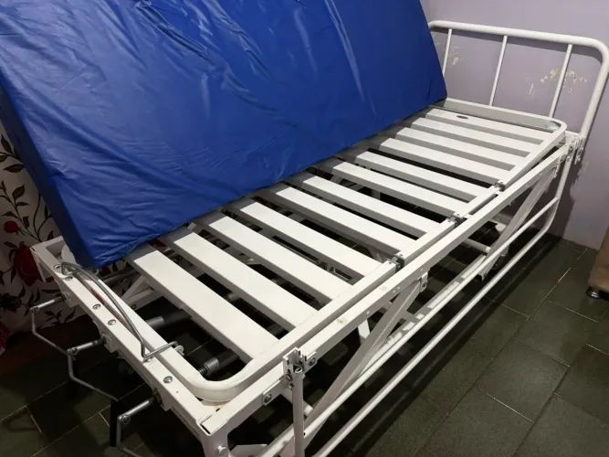 Cama hospitalar