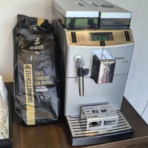 Cafeteira saeco lirika