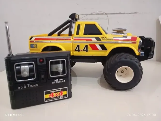 Radio Shack 4x4 Off-Roader 27 MHz