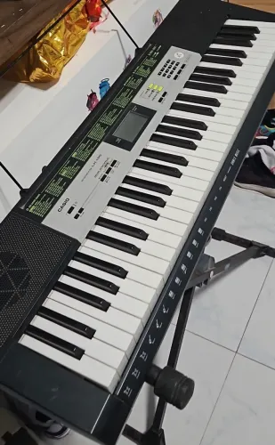 Teclado Casio Lk-135