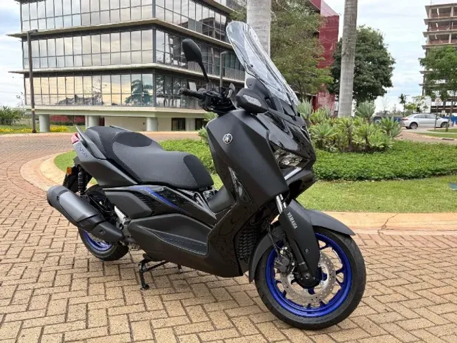 YAMAHA XMAX 300 CONNECTED ABS - 0 KM