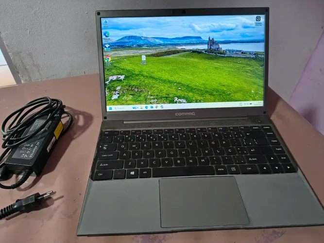 Notebook Compac intel i5 6287u, Ssd 240GB, memória 8GB webcam, bluetooth 