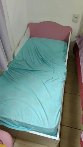 VENDO MINI CAMA INFANTIL + COLCHÃO - R$ 450,00