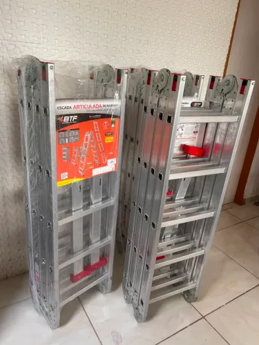 ESCADA ARTICULADA 20 DEGRAUS NOVA!!! LEIA A DESCRIÇÃO!!! QUEIMA DE ESTOQUE !!!!