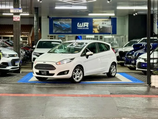 Ford Fiesta SE 1.6 8V Flex 5P 2016