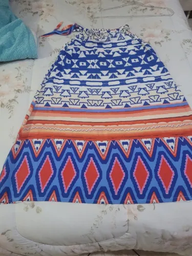 vestido estampado curto