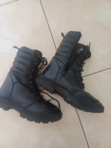 Bota militar coturno 