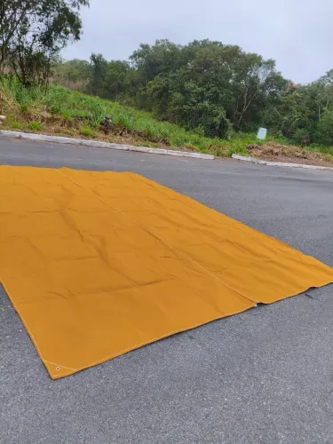 Vendo lona 5 x 4 impermeável 100 % algodão lona nova usado uma vez 