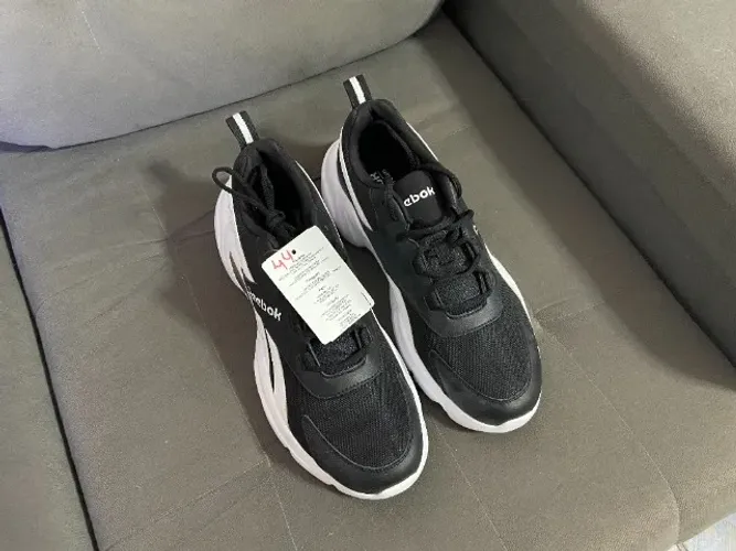 Tênis Reebok 44 Preto - Novo! (reservado)