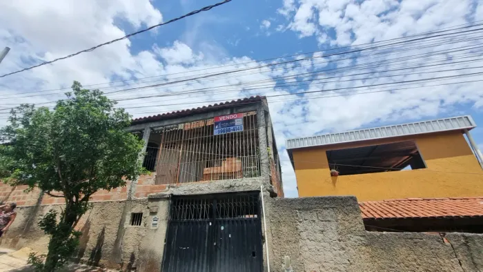 VENDO CASA NO RIBEIRO DE ABREU COM 6 MORADIAS - NÃO FINANCIA!