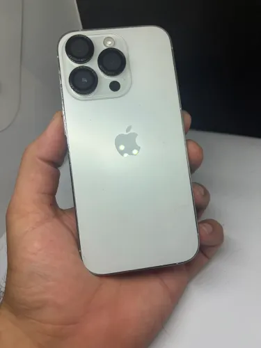 iPhone 14 Pro (IMPECÁVEL)