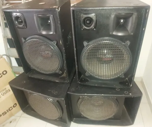 Caixas de som para festa