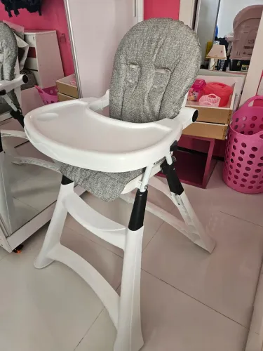 Corre ?o preço baixou!!!!Cadeirinha p/ comidinha nova Galzerano.