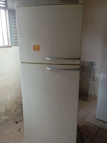 Geladeira Bosch Frost Free, 440 litros