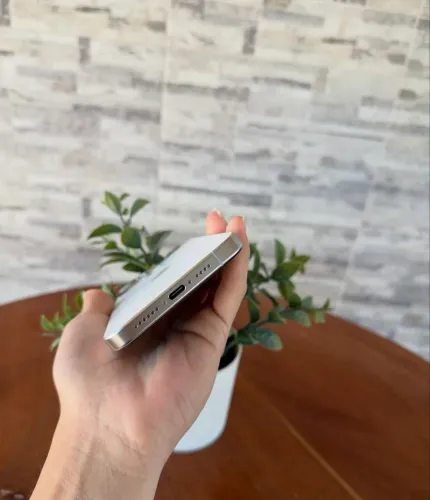 iPhone 15 pro max 512