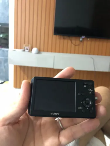 Sony cybershot 12.1
