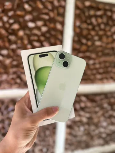 iPhone 15