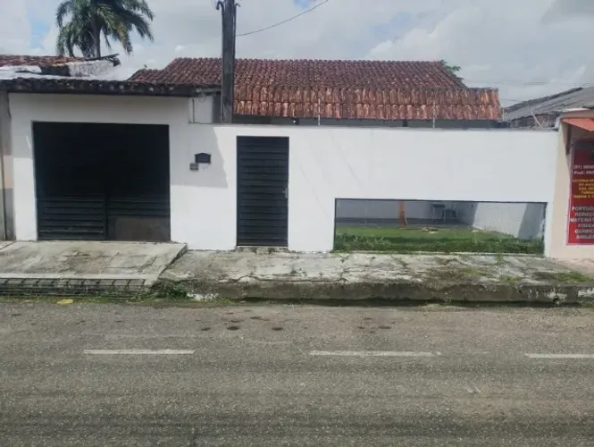 Exc. casa localizada no Cj C.Nova 6, Tv WE 68,próx a escola, supermercado, lotérica, praça