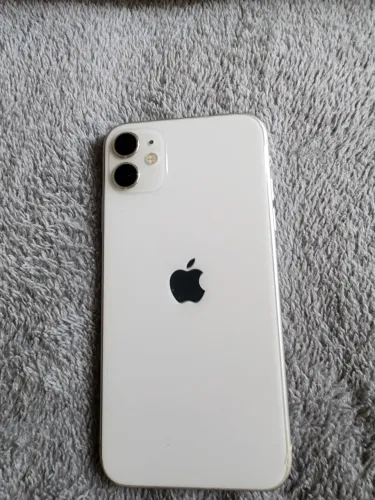IPhone 11 - Branco nunca aberto, tela original