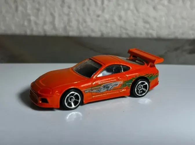 Hot wheels Toyota Supra Laranja Velozes e Furiosos