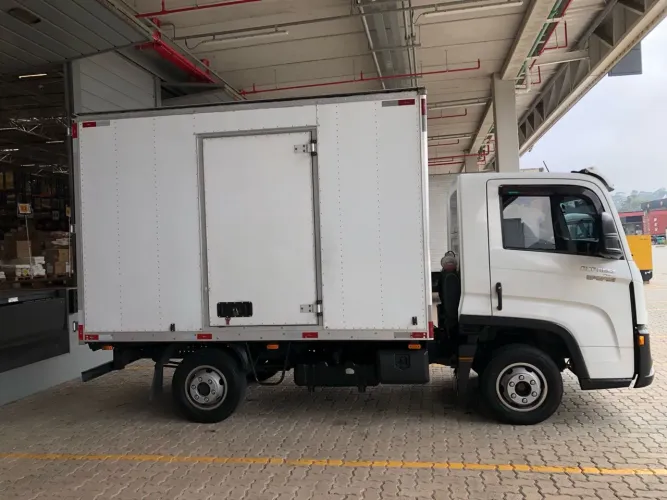 Volkswagen Delivery Express Turbo Diesel (e6) 2020