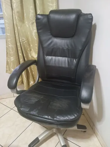 Cadeira giratória de escritório presidente.