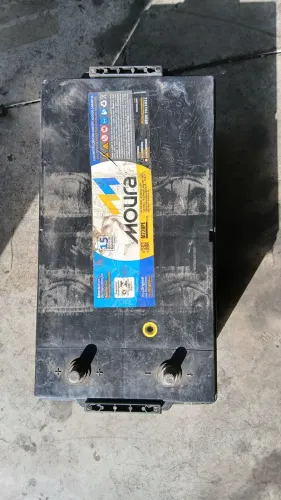 Bateria Moura 220ah