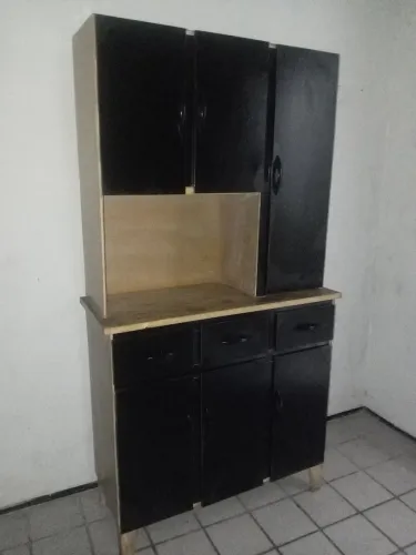 Armário de Madeira Preto Novo